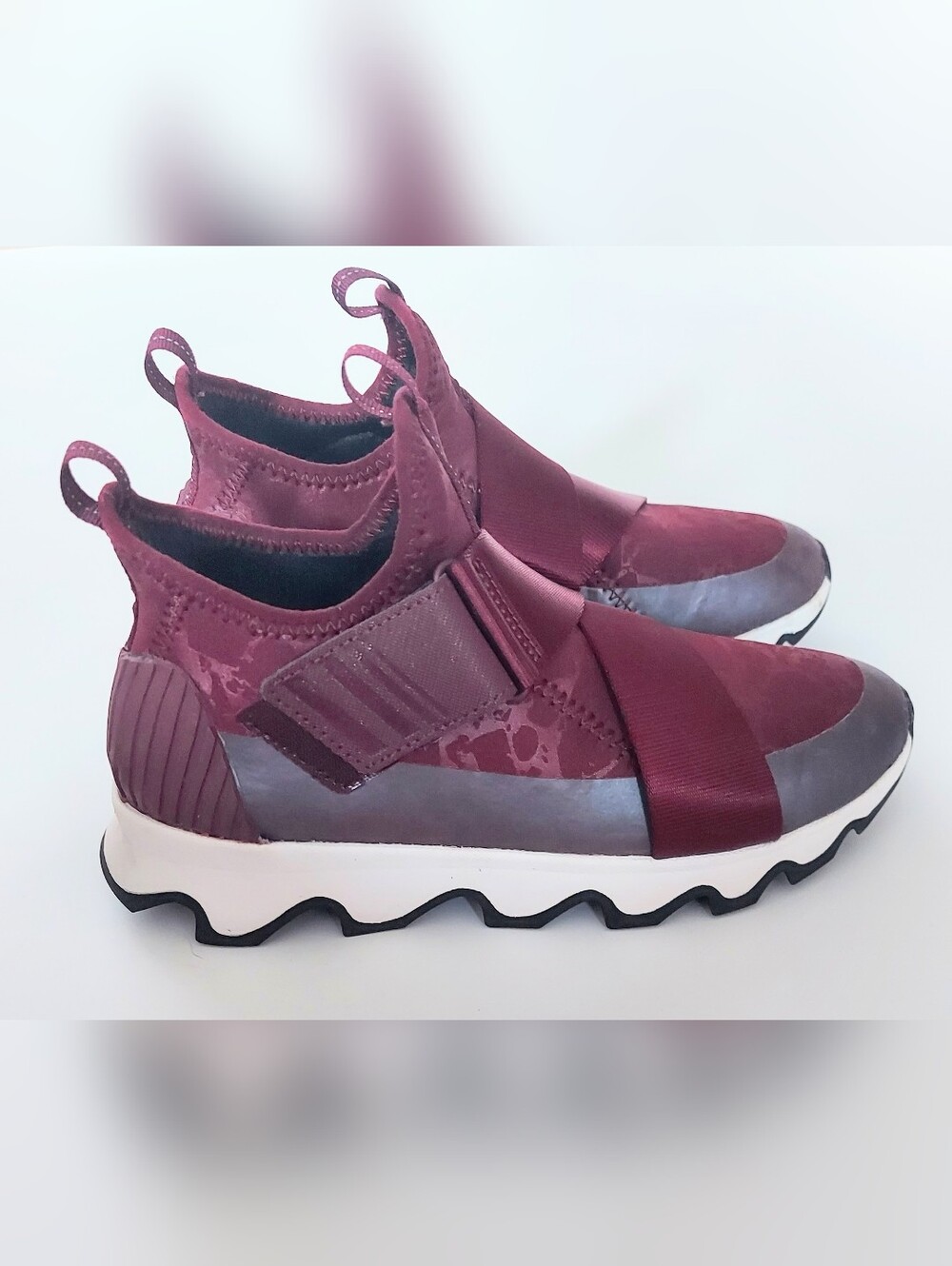 Sorel Kinetic Sneak Women's Sneaker Shoes Slip On Size 7 Burgandy Red - Picture 3 of 8